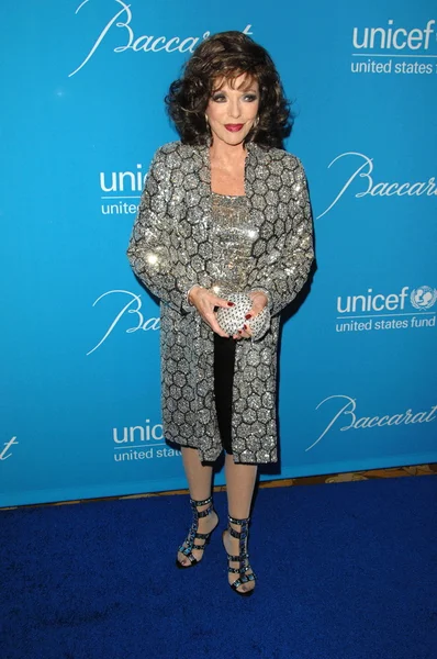 Joan collins w kuli unicef 2009 cześć jerry weintraub, beverly wilshire hotel, beverly hills, ca. 12-10-09 — Zdjęcie stockowe