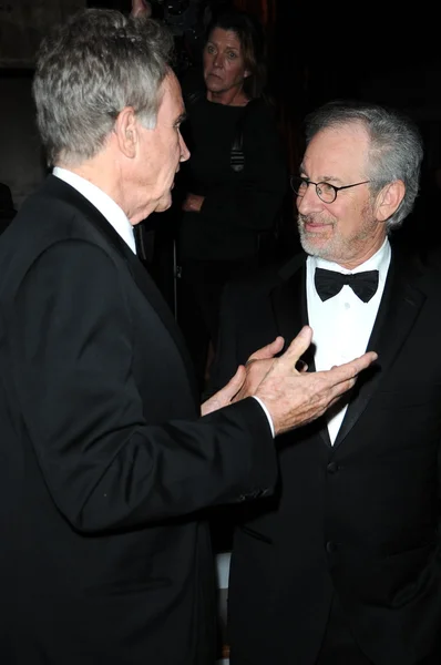 Steven spielberg och warren beatty — Stockfoto