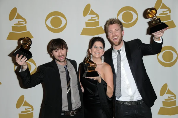 Lady Antebellum на 52-й ежегодной церемонии "Грэмми", пресс-центр, Стэйплс-центр, Лос-Анджелес, Калифорния. 01-31-10 — стоковое фото