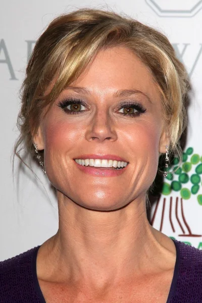 Julie Bowen at the First Annual Baby2Baby Gala Presented by Harry Winston, Book Bindery, Culver City, CA 11-03-12 — Stock Photo, Image
