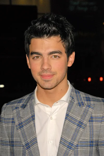 Joe Jonas at the "Edge Of Darkness" Los Angeles Premiere, Chinese Theater, Hollywood, CA. 01-26-10 — Stock Photo, Image