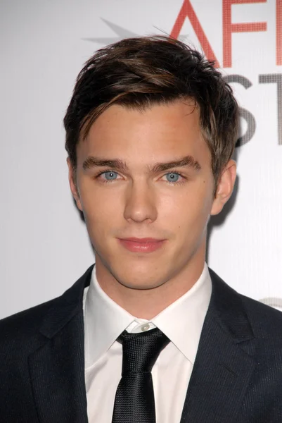 Nicholas Hoult op de Afi Fest 2009 Closing Night Gala Screening van "Een enkele Man," Chinese Theater, Hollywood, Ca. 11-05-09 — Stockfoto