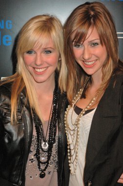 Savvy and Mandy from Radio Disney