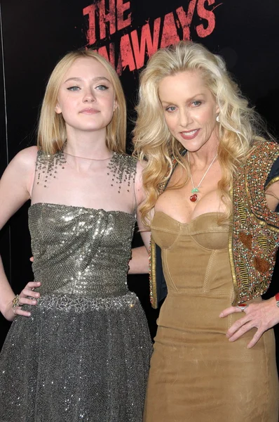 Dakota Fanning and Cherie Currie at "The Runaways" Los Angeles Premiere, Cinerama Dome, Hollywood, CA. 03-11-10 — Stock Photo, Image