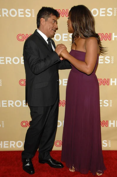 George Lopez e Laila Ali no "CNN Heroes: An All-Star Tribute", Kodak Theater, Hollywood, CA. 11-21-09 — Fotografia de Stock