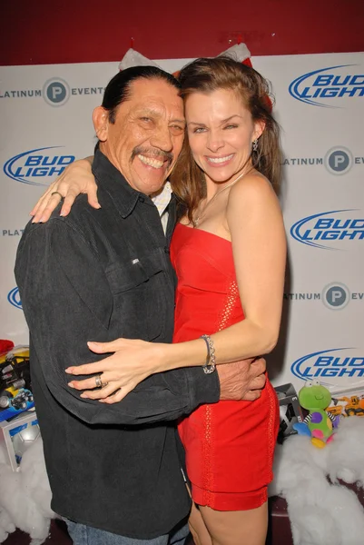 Danny Trejo and Alicia Arden at Bridgetta Tomarchio B-Day Bash and Babes in Toyland Toy Drive, Lucky Strike, Hollywood, CA. 12-04-09 — Stock Photo, Image