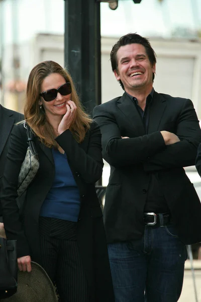 Diane Lane and Josh Brolin — Stock Photo, Image