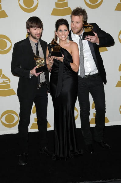 Lady Antebellum at the 52nd Annual Grammy Awards, Press Room, Staples Center, Los Angeles, CA. 01-31-10 — Stock Photo, Image