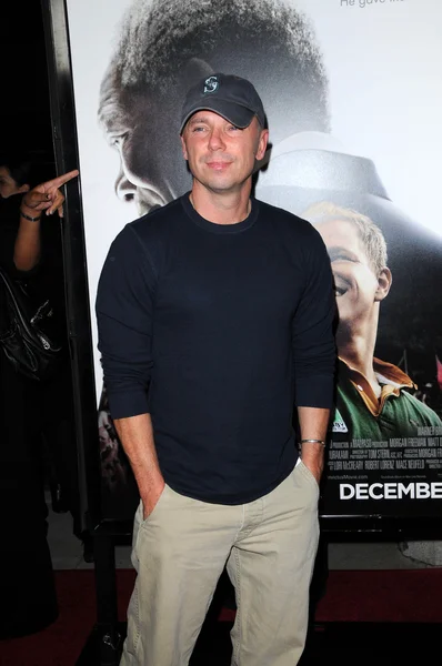 Kenny Chesney at the Invictus Los Angeles Premiere, Academy of Motion Picture Arts and Sciences, Beverly Hills, CA. 12-03-09 — Stock Photo, Image