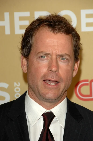 Greg kinnear bei den "cnn heroes: a all-star tribute", kodak theater, hollywood, ca. 21.11.2009 — Stockfoto