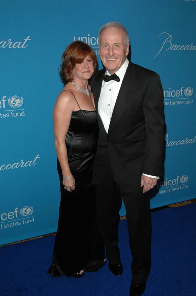 Jerry Weintraub en el UNICEF Ball 2009 en honor a Jerry Weintraub, Beverly Wilshire Hotel, Beverly Hills, CA. 12-10-09 — Foto de Stock