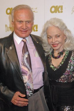 buzz Aldrin ve karım lois ok dergisi pre-oscar partisi, beso, hollywood, ca. 03-05-10