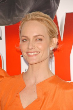 Amber Valletta