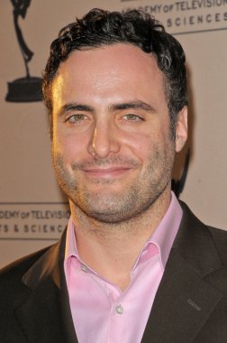 Dominic Fumusa Bir Akşam Televizyon Sanatları ve Bilimleri Akademisi, Leonard H. Goldenson Tiyatrosu, Kuzey Hollywood, Ca. 03-15-10 tarafından sunulan 