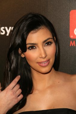 Kimberly kardashian TV Rehberi dergisinin en seksi yıldız parti. Sunset tower hotel, los angeles, ca. 03-24-09