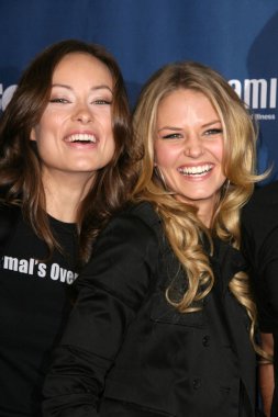 Olivia wilde ve jennifer morrison