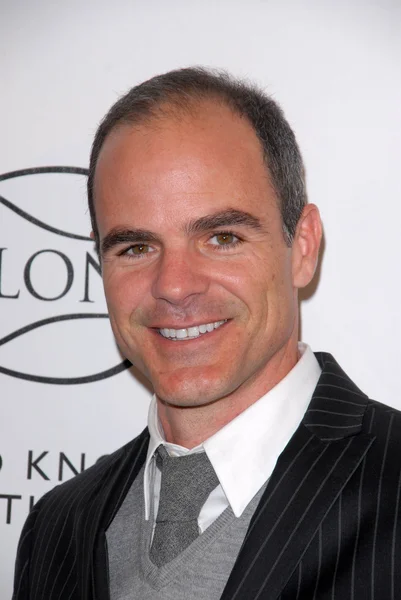 Michael Kelly en Everlon Diamond Knot Collection honra a Carey Mulligan, Chateau Marmont, Los Angeles, CA. 03-05-10 — Foto de Stock