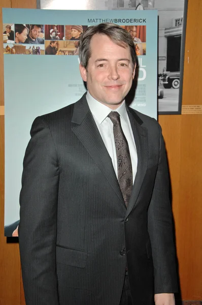 Matthew Broderick na premiéře "nádherného světa", "ředitelé Ameriky, West Hollywood, CA. 01-07-10 — Stock fotografie