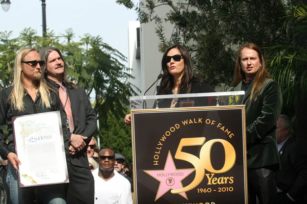 Barbara Orbison, Wesley Orbison, Alex Orbison, Roy Orbison Jr — Stock Photo, Image