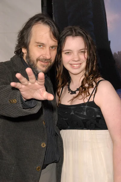 Peter Jackson y su hija —  Fotos de Stock