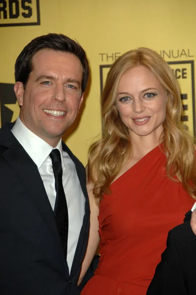 Ed Helms and Heather Graham — Stock Photo, Image