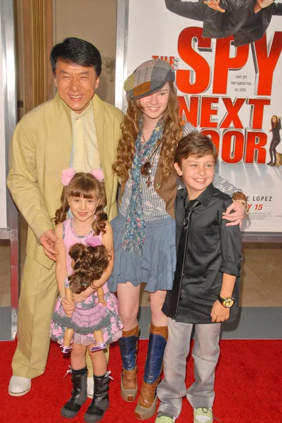 Jackie Chan, Alina Foley et Madeline Carroll — Photo