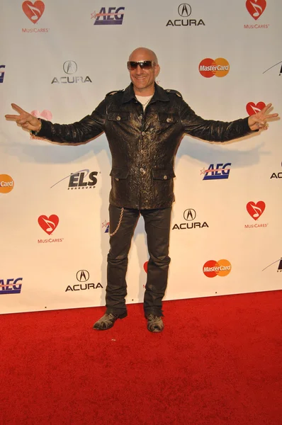 Kenny Aronoff at the 2010 MusiCares Person Of The Year Tribute To Neil Young, Los Angeles Convention Center, Los Angeles, CA. 01-29-10 — Stock Photo, Image