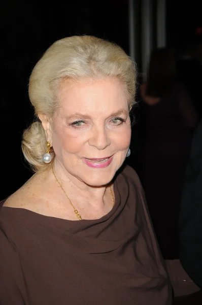 Lauren Bacall at the 2009 Governors Awards presented by the Academy of Motion Picture Arts and Sciences, Grand Ballroom at Hollywood and Highland Center, Hollywood, CA. 11-14-09 — Stock Photo, Image