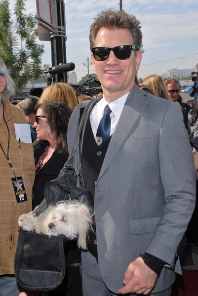 Chris Isaak az indukciós ünnepségen a Roy Orbison-ba a Hollywood Walk of Fame, Hollywood, Ca. 01-29-10 — Stock Fotó