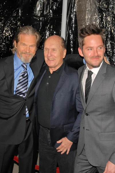 Jeff Bridges, Robert Duvall y Scott Cooper en el "Crazy Heart" Los Angeles Premiere, Acadamy of Motion Picture Arts and Sciences, Beverly Hills, CA. 12-08-09 —  Fotos de Stock