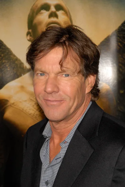 Dennis Quaid na světové premiéře "legie", na Cinerama, Hollywood, CA. 01-21-10 — Stock fotografie