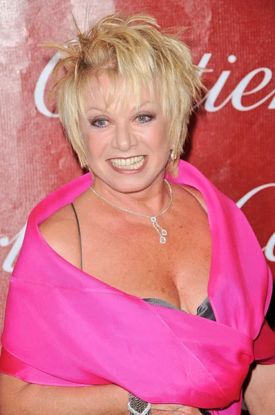 Elaine paige bei der Preisgala des Internationalen Filmfestivals Palm Springs 2010, Palm Springs Convention Center, Palm Springs, ca. 01-05-10 — Stockfoto