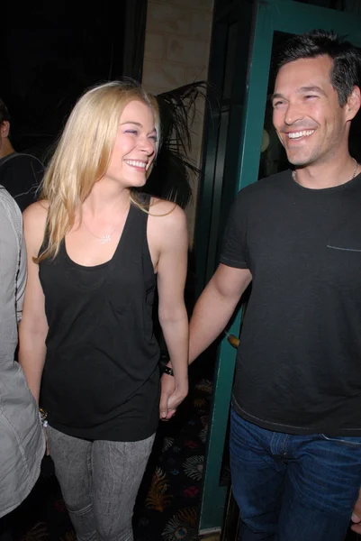 Leann Rimes e Eddie Cibrian — Fotografia de Stock