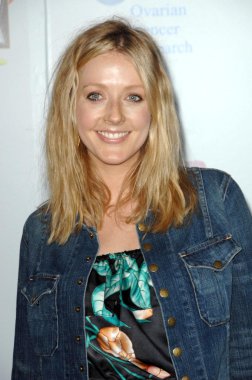 Jennifer Finnigan at the Jon Lovitz Comedy Club Charity Opening, benefitting the Ovarian Cancer Research Fund. Jon Lovitz Comedy Club, Universal City, CA. 05-28-09