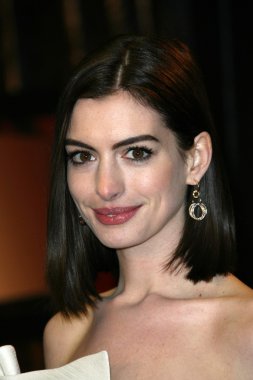 Anne Hathaway