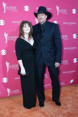 Trace adkins ve koca rhonda