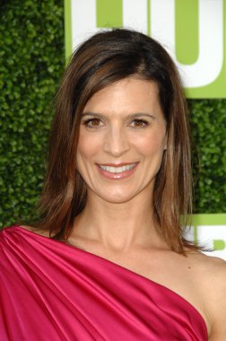 Perrey Reeves