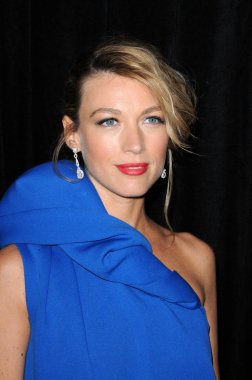 Natalie Zea