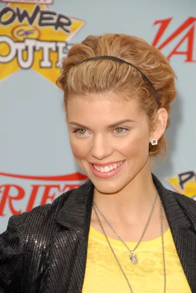 Annalynne Mccord — Fotografia de Stock