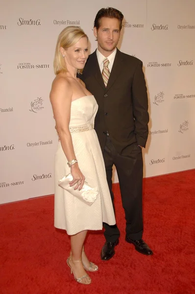 Jennie Garth and Peter Facinelli — Stock Photo, Image