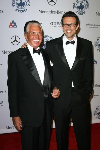 George Hamilton e filho Ashley Hamilton — Fotografia de Stock