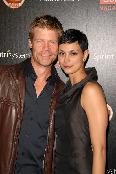 Joel gretsch en morena baccarin — Stockfoto