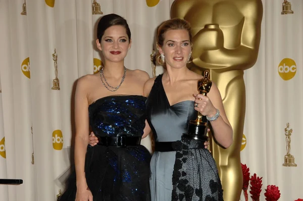Marion Cotillard and Kate Winslet — стокове фото
