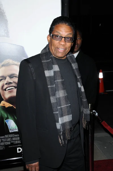 Herbie Hancock på "Invictus" Los Angeles premiären, Academy of Motion Picture Arts and Sciences, Beverly Hills, Ca. 12-03-09 — Stockfoto