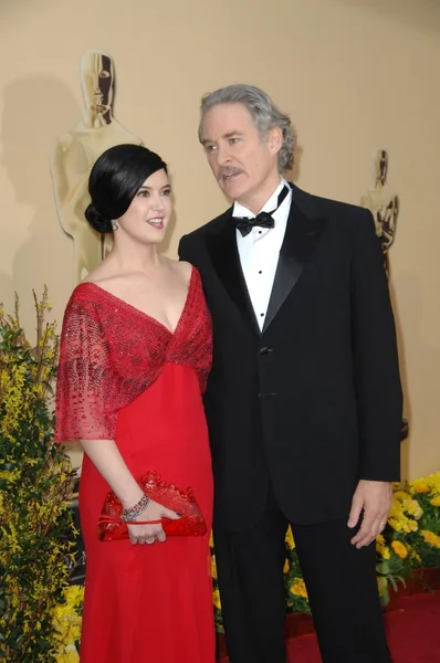 Phoebe Cates and Kevin Kline at the 81st Annual Academy Awards. Kodak Theatre, Hollywood, CA. 02-22-09 — Stock Photo, Image