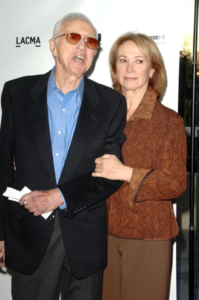 Haskell Wexler e Rita Taggart ad un Gala in onore di Norman Jewison. LACMA, Los Angeles, CA. 04-17-09 — Foto Stock