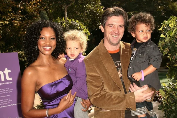 Garcelle beauvais-nilon, make mike nilon och söner jax och jaid mars dimes firande av barn, fyra säsonger Hotell, los angeles, ca. 11-07-09 — Stockfoto