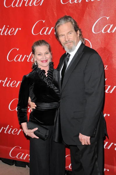 Jeff Bridges and wife Susan at the 2010 Palm Springs International Film Festival Awards Gala, Palm Springs Convention Center, Palm Springs, CA. 01-05-10 — Stock Photo, Image