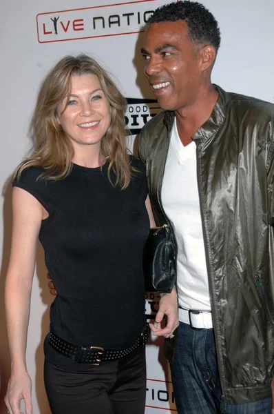 Ellen Pompeo e marido Chris — Fotografia de Stock