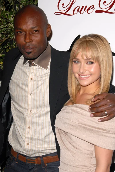 Jimmy Jean-Louis and Hayden Panettiere at a Benefit for The Whaleman Foundation, Beso, Hollywood, CA. 11-15-09 — Stock Photo, Image